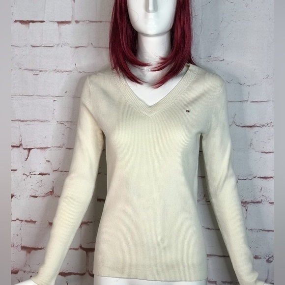TOMMY HILFIGER Cream Ivory Ribbed Knit V-Neck Long Sleeve Top Size Medium - Picture 13 of 13